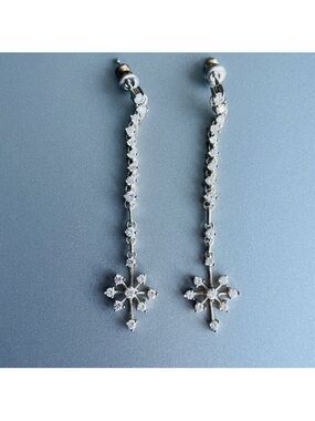 Shiny Cubic Zirconia CZ Snowflake Flower Sterling Silver Dangle Drop Ear…
